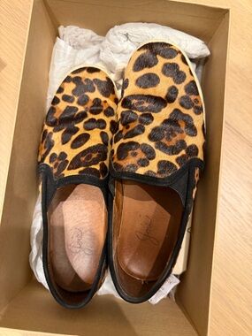 2 pair black snake and Leopard Print Slip-On Flats